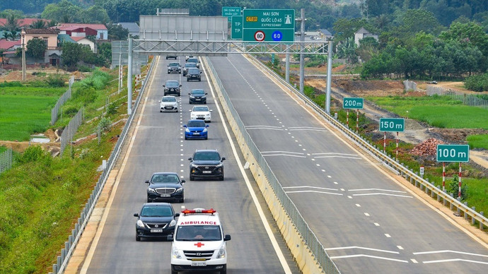 Cao tốc Mai Sơn - Quốc lộ 45 chuẩn bị thu phí từ sau Tết Nguyên đán