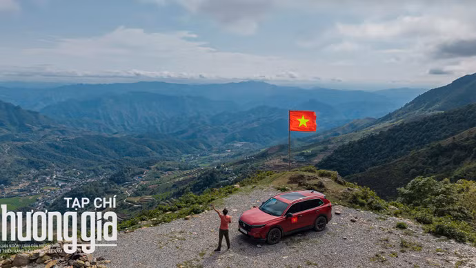 Đánh giá Honda CR-V e:HEV RS, xe hybrid lắp ráp liệu có "ngon" như lời đồn