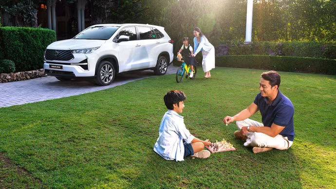 Toyota Innova Cross: Rộng rãi như MPV, linh hoạt như SUV