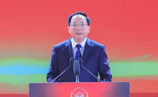 Ông Trịnh Văn Quyết, Ủy viên Bộ Chính trị, Bí thư Trung ương Đảng, Trưởng Ban Tuyên giáo và Dân vận Trung ương, phát biểu tại Lễ trao Giải thưởng Sách Quốc gia lần thứ 8 tối 8/3