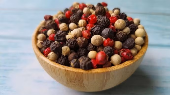 Giá nông sản hôm nay (6/4): Giá cà phê và hồ tiêu đồng loạt lao dốc