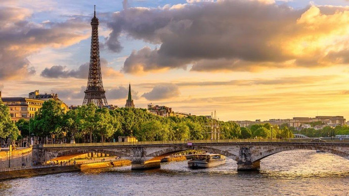 Ngành du lịch "phấp phỏm" trước virus Nipah