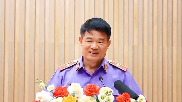  Ông Nguyễn Huy Tiến, Ủy viên Trung ương Đảng, Bí thư Đảng uỷ, Viện trưởng VKSND tối cao phát biểu chỉ đạo tại Hội nghị học tập, quán triệt thực hiện Chỉ thị số 06-CT/TW ngày 06/6/2026 của Bộ Chính trị về tăng cường sự lãnh đạo của Đảng đối với công tác kiểm sát nhân dân trong giai đoạn mới, vừa được tổ chức tại Hà Nội