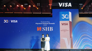Đại diện SHB nhận giải thưởng vinh danh "Ngôi sao tăng trưởng thẻ năm 2025"