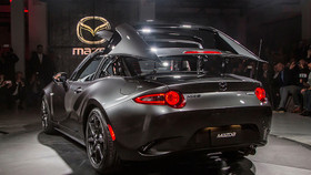 Mazda và mẫu xe “đáng tự hào”