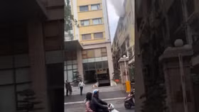 Cả nhà về quê ăn Tết, căn hộ tầng 5 trên phố Tôn Thất Thiệp (Hà Nội) bất ngờ bùng cháy 