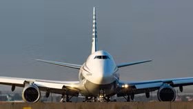 Việc chuyển đổi “cung điện bay” thành Không lực Một cho ông Trump tốn hàng trăm triệu đô la