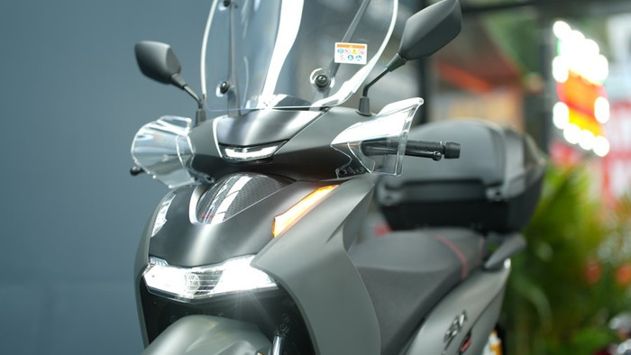 Honda SH350i 2025 phiên bản Ý là mẫu xe tay ga cao cấp thuộc dòng SH danh tiếng của Honda được ra mắt toàn cầu tháng 11/2024