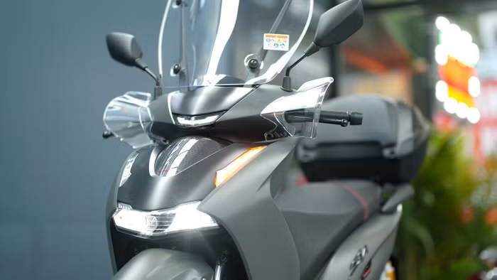 Honda SH350i 2025 phiên bản Ý là mẫu xe tay ga cao cấp thuộc dòng SH danh tiếng của Honda được ra mắt toàn cầu tháng 11/2024