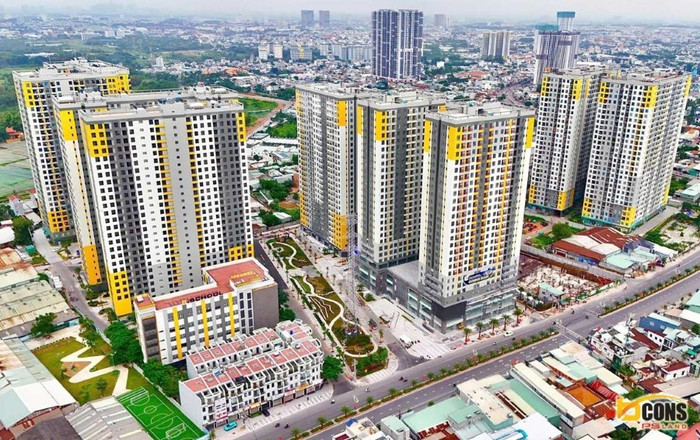 Khu thương mại Bcons City Mall nằm trong tổng thể dự án Bcons City với hơn 5.000 căn hộ đã hoàn thành, gần 200 căn nhà phố, trường học liên cấp 1, 2, 3…