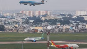 Ba “ông lớn” hàng không bị “tuýt còi”