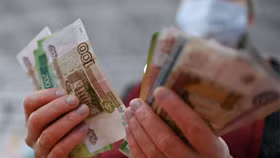 Đồng ruble của Nga tiếp tục đà tăng giá ấn tượng trên thị trường