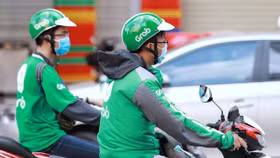 Bộ Công Thương vào cuộc vụ Grab thu phụ phí nắng nóng
