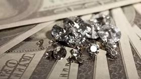 Bất chấp Covid-19, giới thượng lưu Mỹ còn “mạnh tay” mua kim cương hơn trước