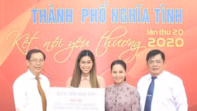 Tiên Nguyễn tiếp tục ủng hộ người nghèo Thành phố Hồ Chí Minh 1 tỷ đồng