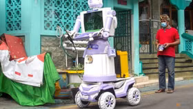 Indonesia: Biến rác thải thành robot trợ giúp người dân trong thời kỳ đại dịch