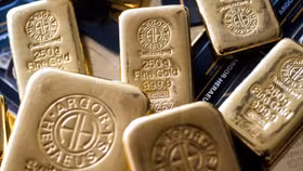 Vàng trượt khỏi vùng 2.000 USD khi dữ liệu kinh tế hỗ trợ đồng USD