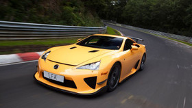 Chiếc xe Lexus LFA Nürburgring Package siêu hiếm được bán với giá 1,6 triệu USD