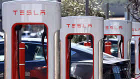 GM bắt tay Tesla trong kế hoạch chia sẻ hệ thống trạm sạc Supercharger