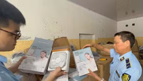 Thu giữ hơn 5.000 sản phẩm thiết bị điện không rõ nguồn gốc tại Hoài Đức