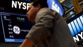 Lạc quan về trần nợ thúc đẩy chứng khoán Mỹ tăng điểm