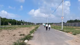 "Điểm nóng" đất nền "rủ nhau" hạ nhiệt