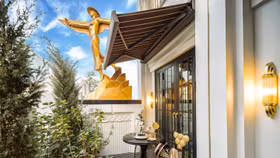 CNN đưa nhà hàng Hibana by Koki, Capella Hanoi vào top 20 nhà hàng sao Michelin ngon nhất thế giới