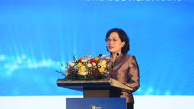 Thống đốc NHNN: Gần 70% người trưởng thành có tài khoản ngân hàng