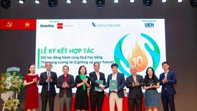 Deloitte Việt Nam hợp tác với Đại học Kinh tế TP.HCM để “cùng thắp sáng ước mơ”