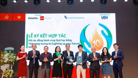Deloitte Việt Nam hợp tác với Đại học Kinh tế TP.HCM để “cùng thắp sáng ước mơ”