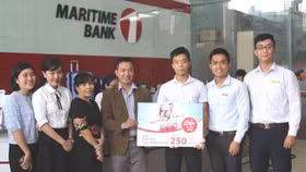 Maritime Bank trao thưởng sổ tiết kiệm 250 triệu đồng