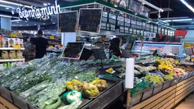 Bán lẻ hàng hóa và dịch vụ tiêu dùng tháng 8 giảm 33,7% so với cùng kỳ năm 2020