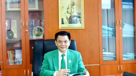 Tập đoàn Mai Linh tặng gói bảo hiểm giá trị gần 3 tỷ đồng cho CBNV