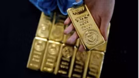 Giá vàng trượt hơn 1% khi khẩu vị rủi ro của nhà đầu tư được cải thiện