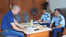 Quảng Ninh triển khai ký cam kết cung ứng xăng dầu giữa thương nhân đầu mối và cửa hàng bán lẻ