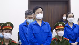 Tuyên phạt cựu Chủ tịch Louis Holdings Đỗ Thành Nhân 5 năm 6 tháng tù giam