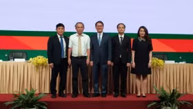 Tỷ phú Trần Bá Dương thay Bầu Đức làm Chủ tịch HAGL Agrico