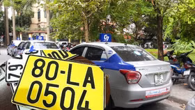 VATA kiến nghị giảm 50% phí đổi biển số vàng cho xe kinh doanh