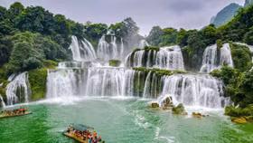 Thác Bản Giốc nằm trong danh sách thác nước đẹp nhất thế giới