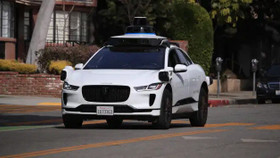 Uber và Waymo hợp tác triển khai dự án robotaxi