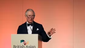 Thái tử Charles dương tính với Covid-19 sau cuộc gặp với Nữ hoàng Elizabeth II