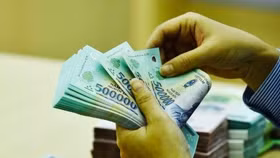 Năm 2023, biên lãi thuần của các ngân hàng có thể bị thu hẹp