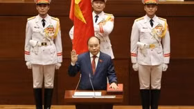 Ông Nguyễn Xuân Phúc tái đắc cử Chủ tịch nước