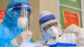 Sáng 13/4: Thêm 2 ca mắc COVID-19 tại TP Hồ Chí Minh
