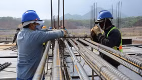 Giá thép ngày 23/7: Giữ giá phiên cuối tuần