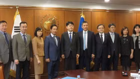 Hợp sức cho thị trường nâng hạng