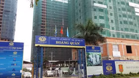 Vợ chủ tịch Địa ốc Hoàng Quân bán ra hơn 18 triệu cổ phiếu