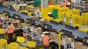 Gần 20.000 nhân viên Amazon dương tính với Covid-19