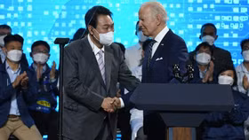 Hoa Kỳ và đồng minh hợp lực trong ngành công nghiệp chip bán dẫn