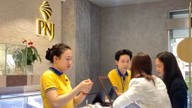 Sau 5 tháng Vàng bạc đá quý Phú Nhuận thực hiện 50% kế hoạch lợi nhuận năm